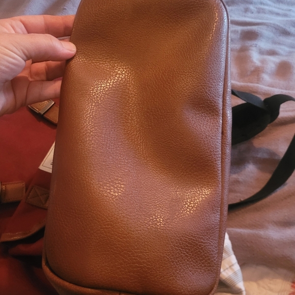 Benrus Burgundy and Brown Backpack - Picture 4 of 6